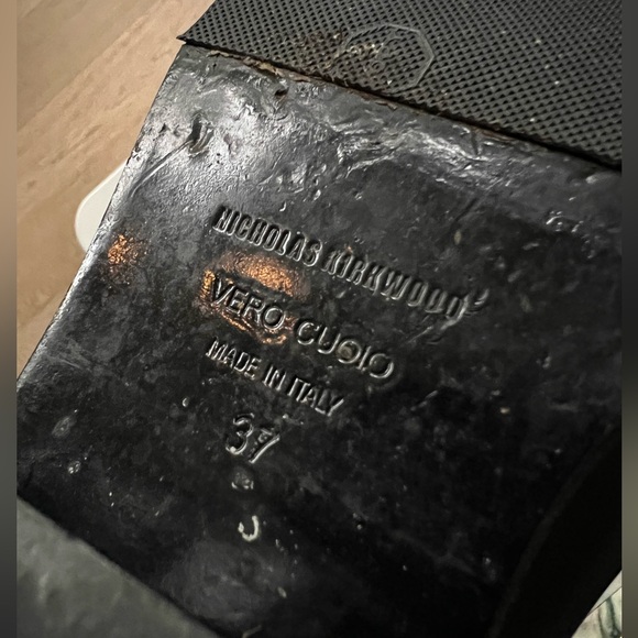 NICHOLAS KIRKWOOD BLACK
LEATHER 'CASATI' PEARL ANKLE
BOOTS SIZE 37 - Picture 10 of 11